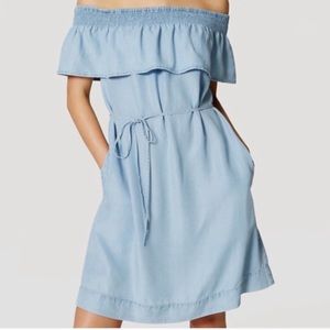 Ann Taylor LOFT | Chambray Denim Off-Shoulder Dress w/ Pockets | Size Small